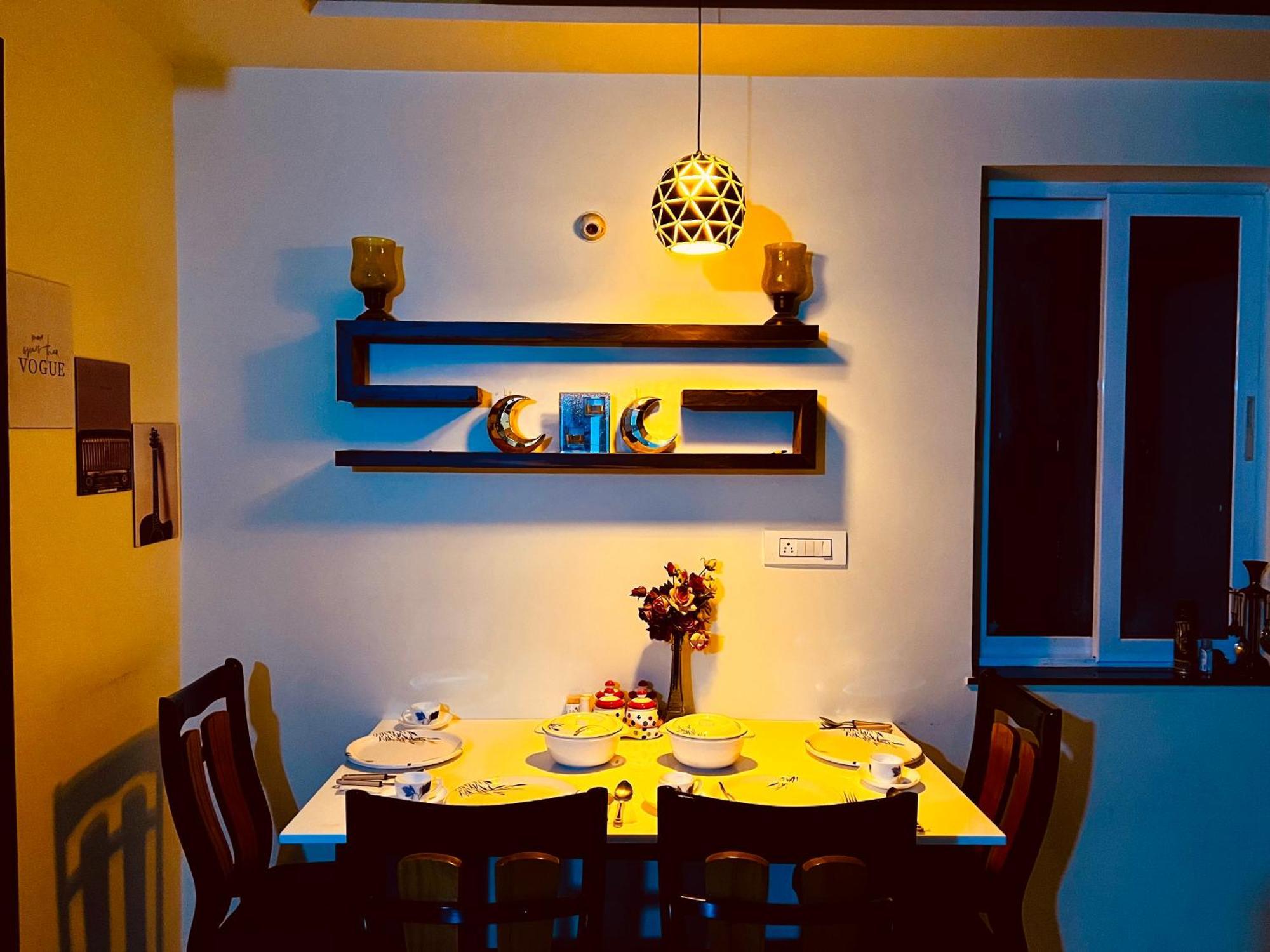 7 Seasons Palm Suite With Sky Orbit, Balcony, Swimming Pool, Wifi, Playground Rajkot Exterior photo
